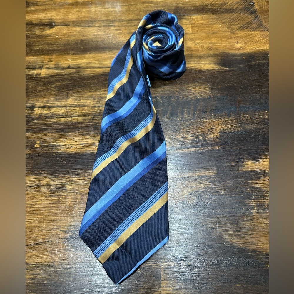 100% Silk Solitaire Tie